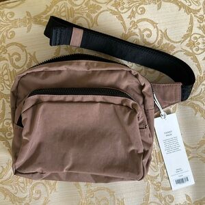 Cocoa Fanny pack NWT